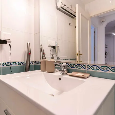 Rentafive - Nuevo - A/a - Reformado - Ascensor Apartamento